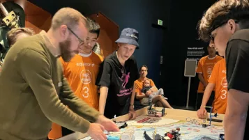 TG-elev vann ”Årets champion” i FLL-tävling på Tekniska muséet