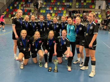 Tumbas tjejer silver i Handbolls-SM i Jönköping